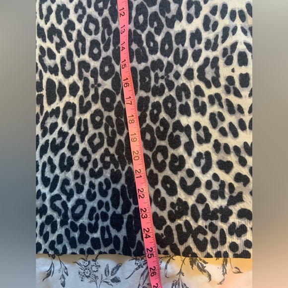 BR like new cashmere blend sweater - Picture 5 of 5